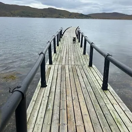 Nydelig Med Havutsikt Og Utendors Badestamp